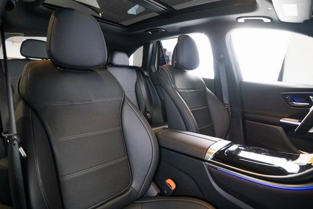 New 2026 Cirrus Silver Metallic Mercedes-Benz GLC 300 image 13