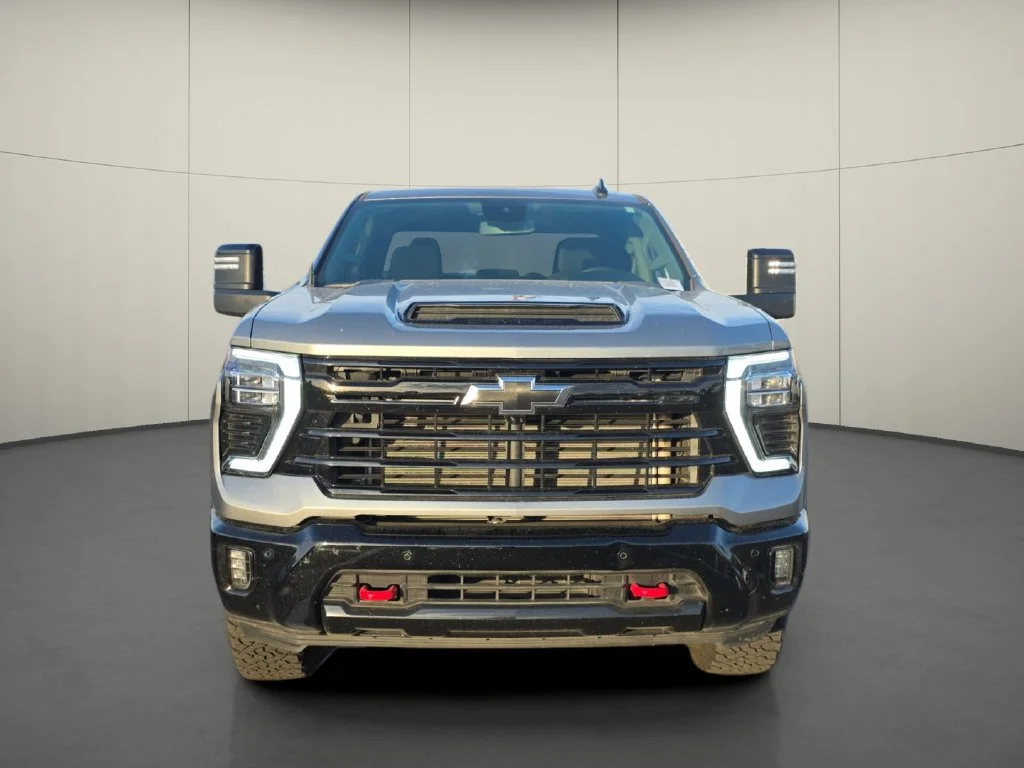 Used 2025 Gray Chevrolet LT image 2