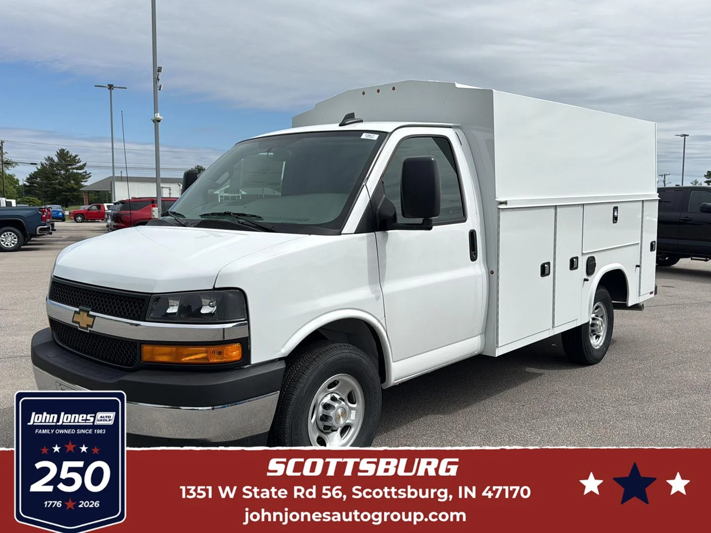 New 2026 Summit White Chevrolet 1WT image 1