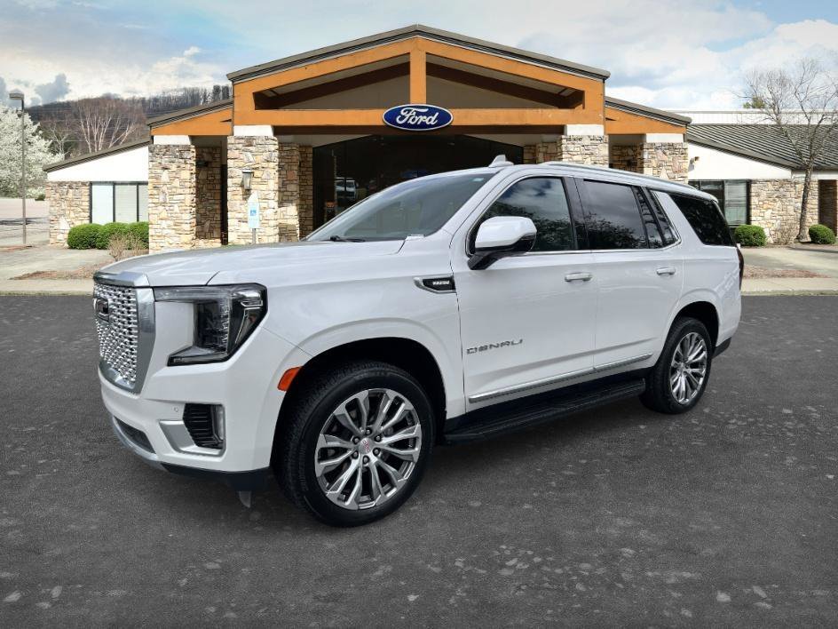 2024 GMC Yukon 4WD Denali's photo