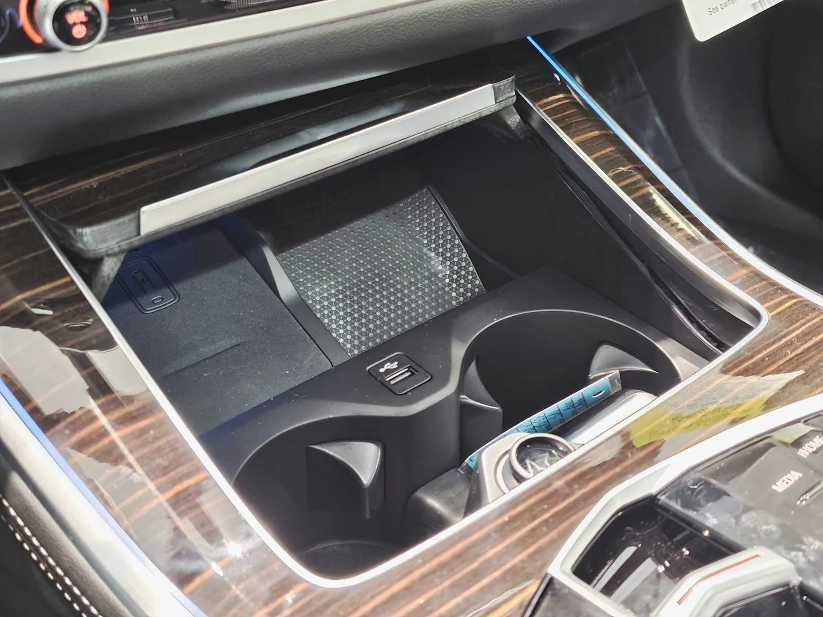 2026 BMW X5 50e - Photo 19