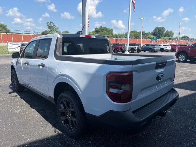 New 2026 Space White Metallic Ford XLT image 6