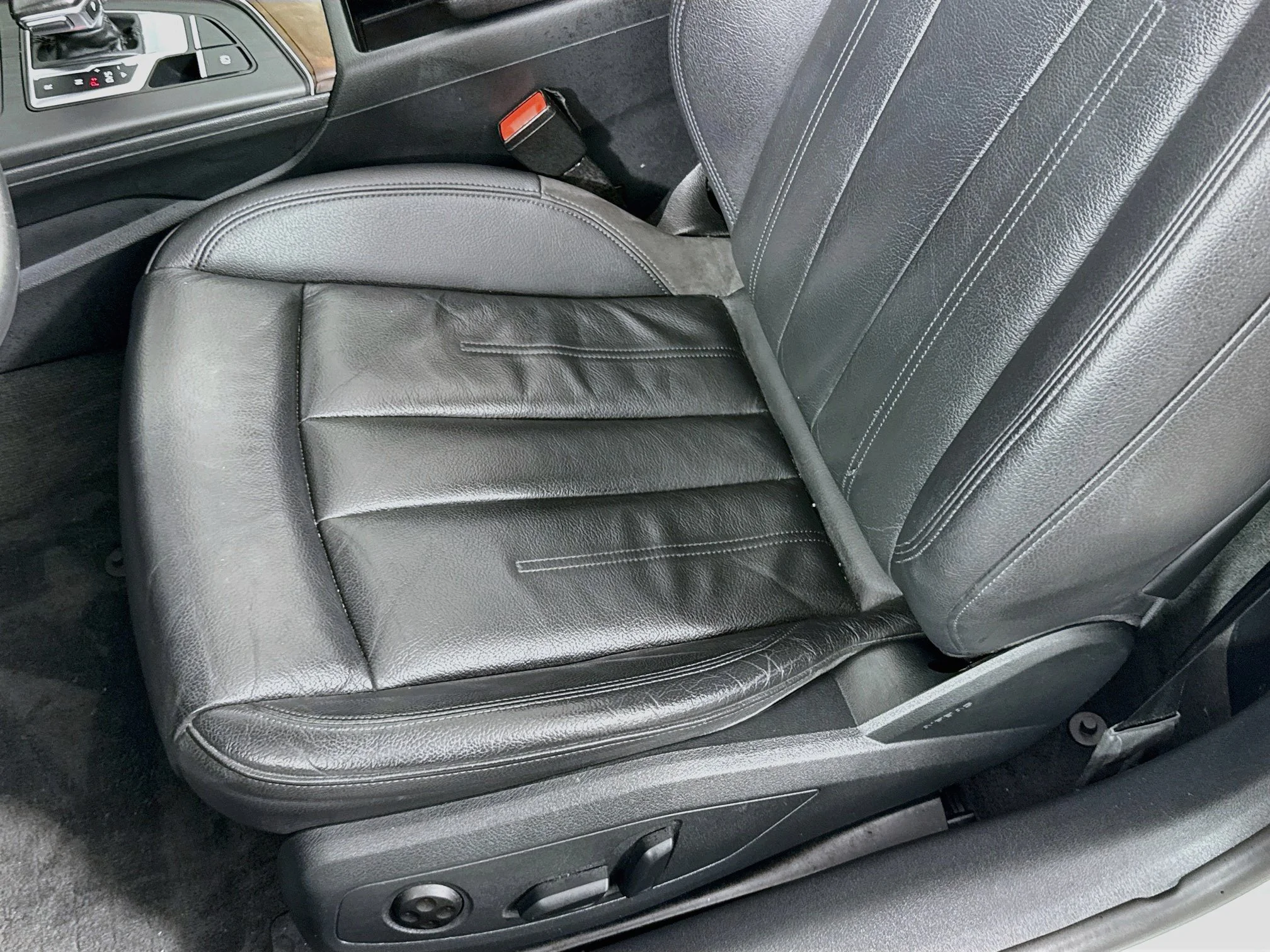 Used 2018 Black Metallic Audi Premium Plus image 21