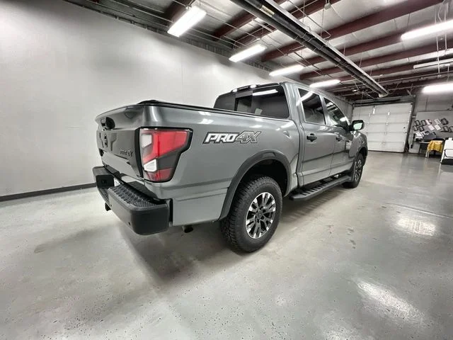 2021 Nissan Titan PRO-4X - Photo 8