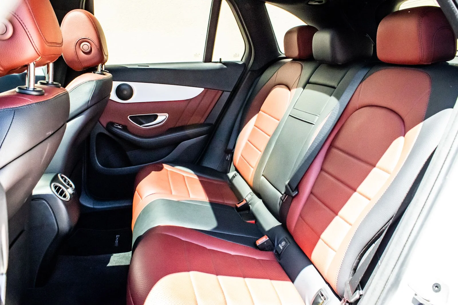 Used 2022  Mercedes-Benz GLC 300 image 13