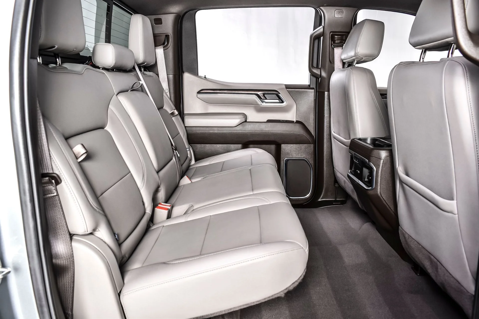 Used 2024 Sterling Gray Metallic Chevrolet LTZ image 23