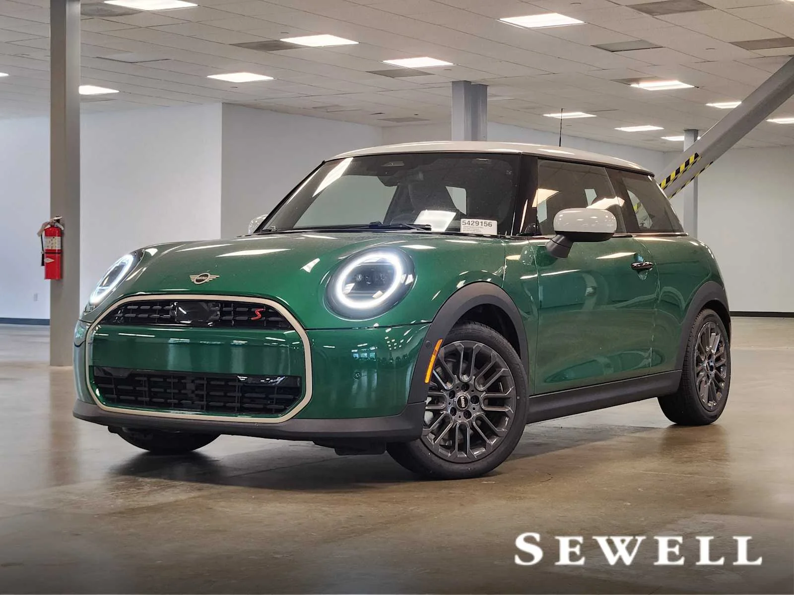 2026 MINI Hardtop Cooper S's photo