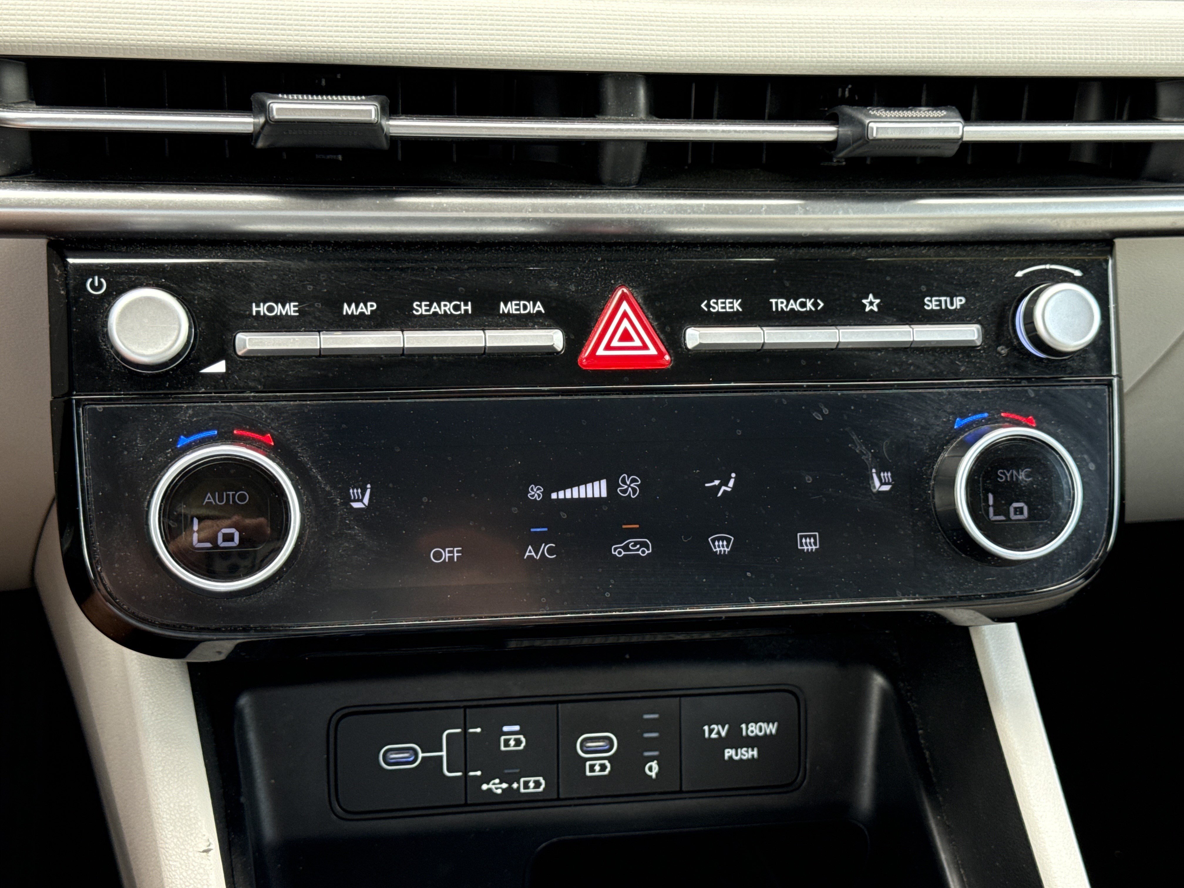 2025 Hyundai Tucson SEL - Photo 25
