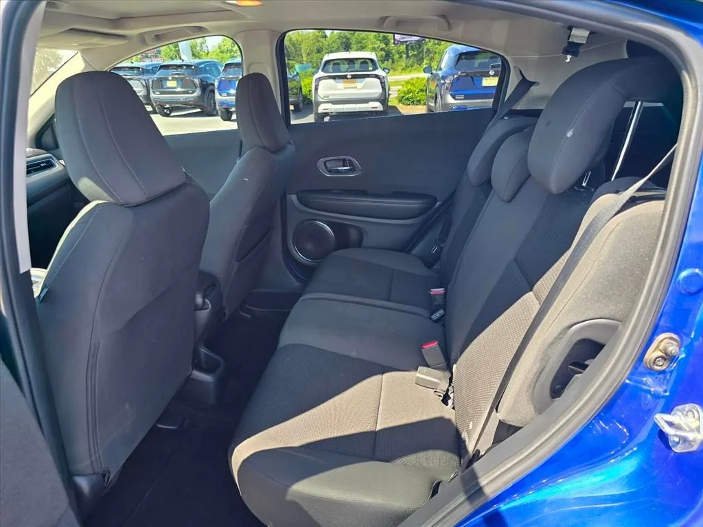 Used 2021 Silver Honda EX image 13
