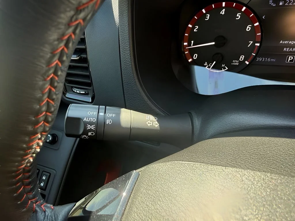 Used 2023  Nissan PRO-4X image 18