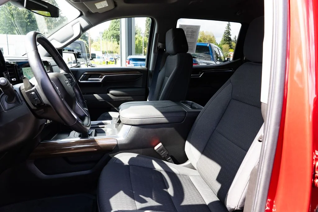 Used 2023 Red Chevrolet RST image 19
