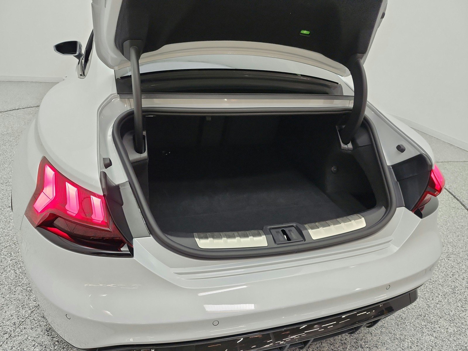 Used 2023 Suzuka Gray Metallic Audi Premium Plus image 21