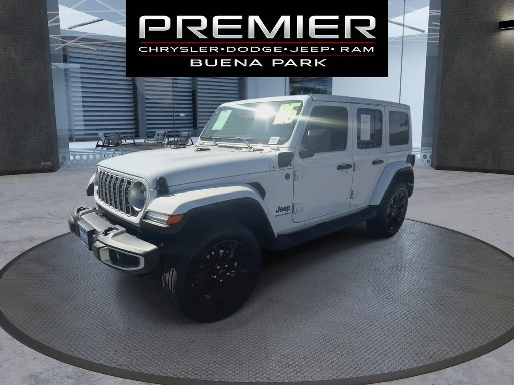 Used 2025 White Jeep Sahara 4xe image 4