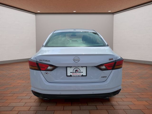 Used 2024 Gray Nissan 2.5 SR image 25