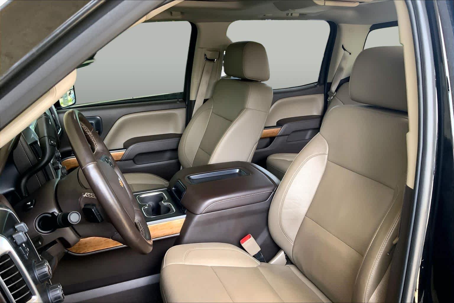 Used 2015 Black Chevrolet LTZ image 7