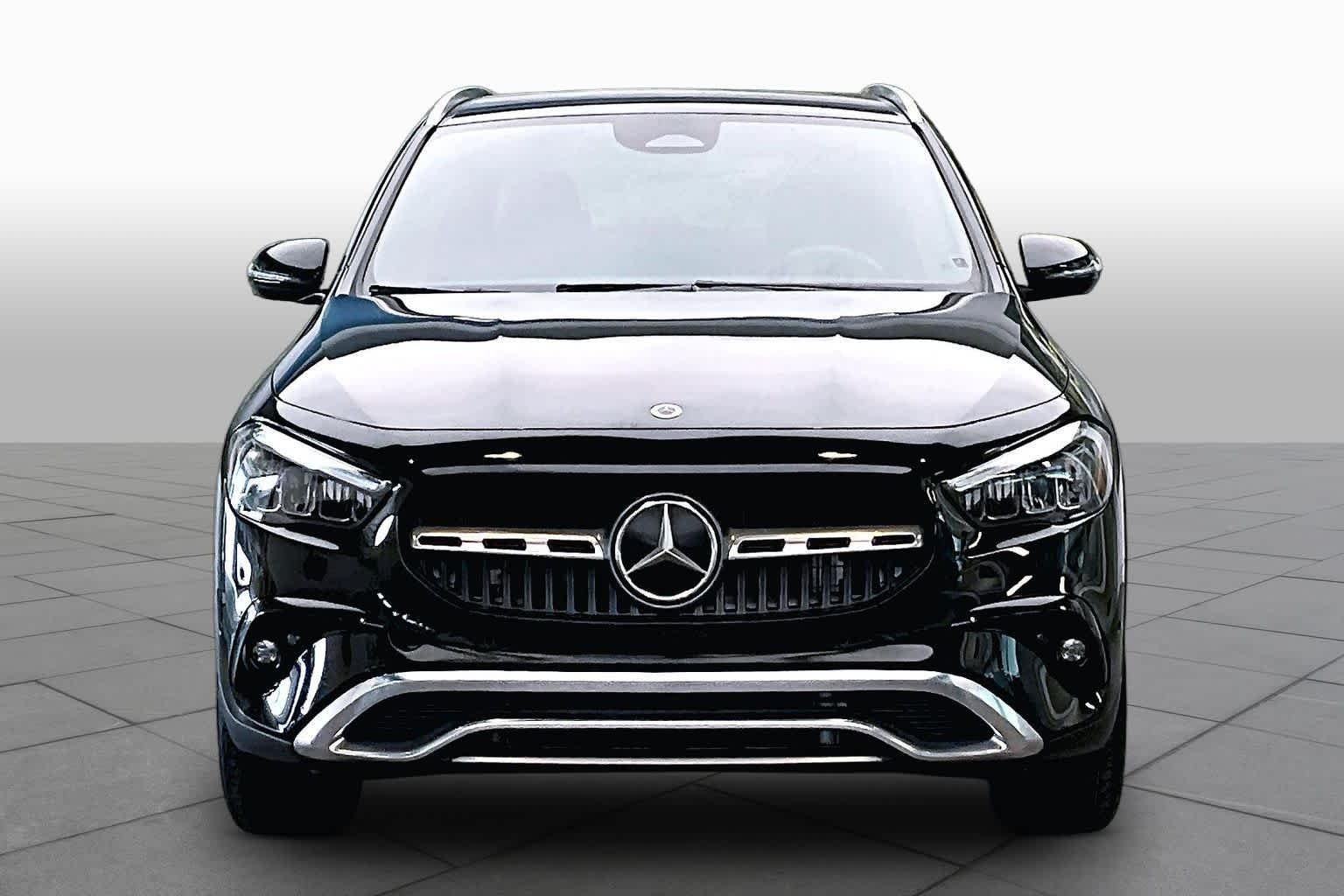 Used 2024 Night Black Mercedes-Benz GLA 250 image 4