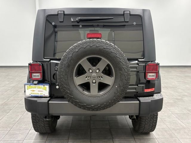 Used 2016 Black Jeep Unlimited Sport image 3