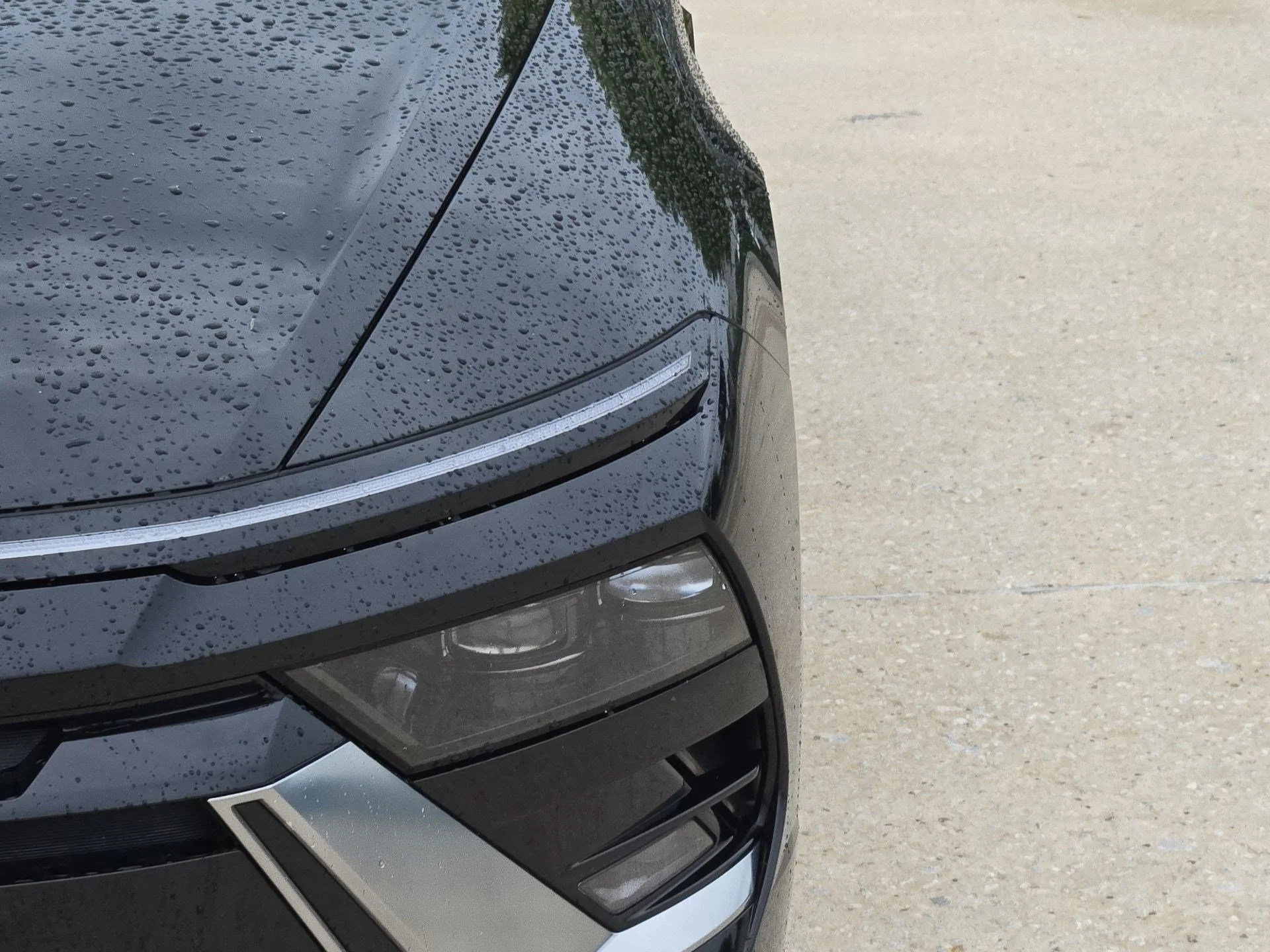 Used 2024 Onyx Black Hyundai SEL image 10