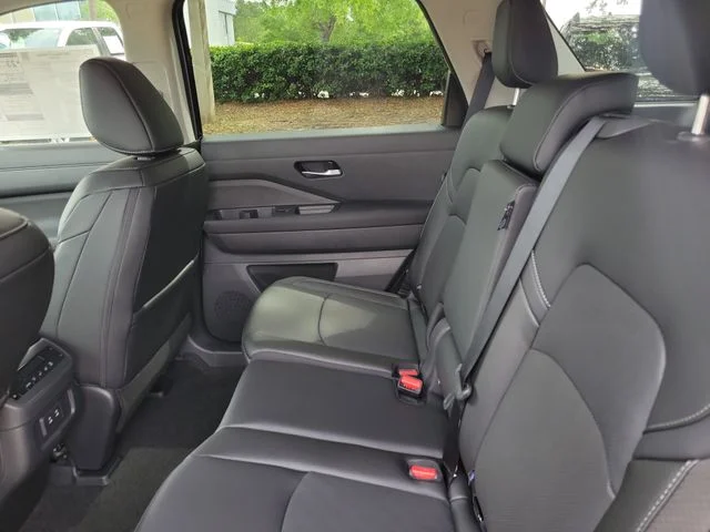 New 2026 Black Nissan SL image 25