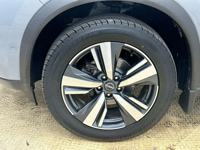 Used 2023 Gray Nissan SL image 20