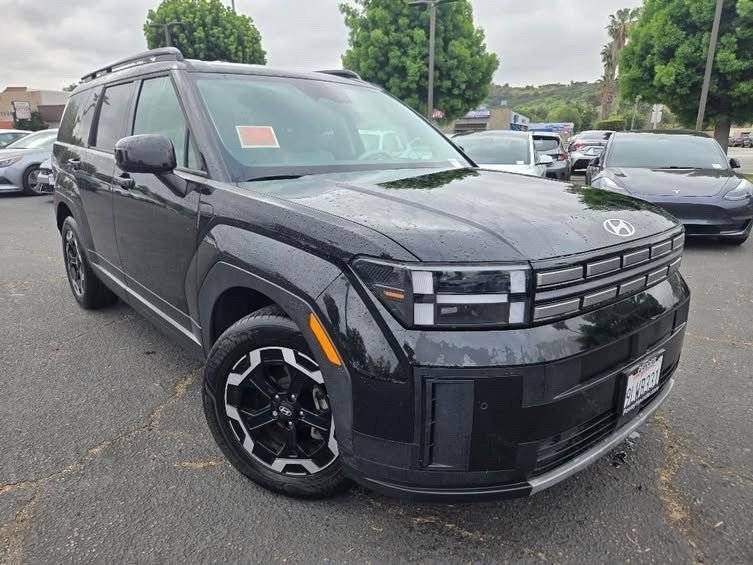 Used 2024 Black Hyundai SEL image 8