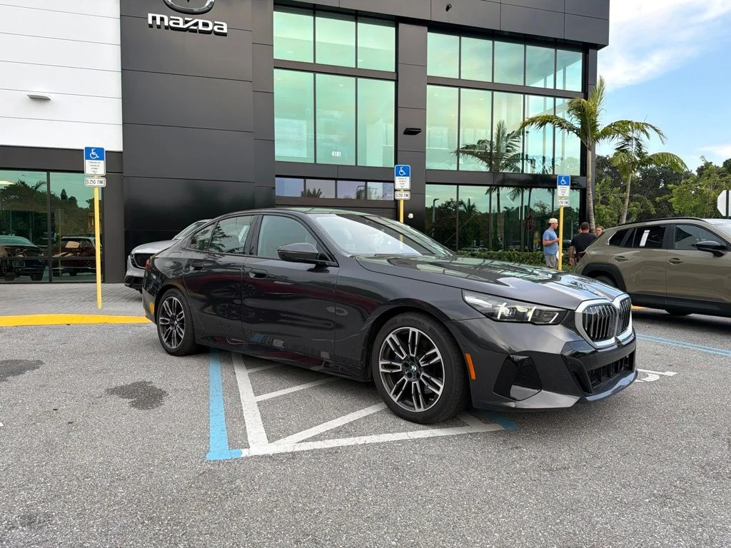 Used 2026 Dark Graphite BMW 530i xDrive image 3