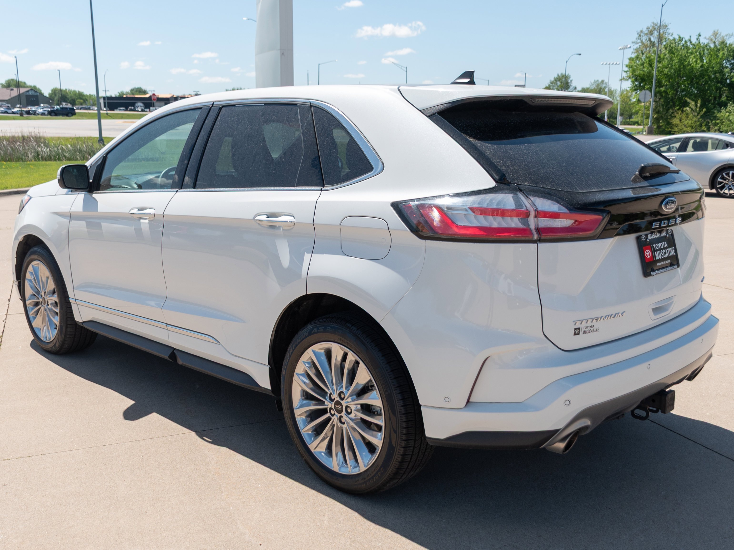 Used 2024 White Ford Titanium image 18