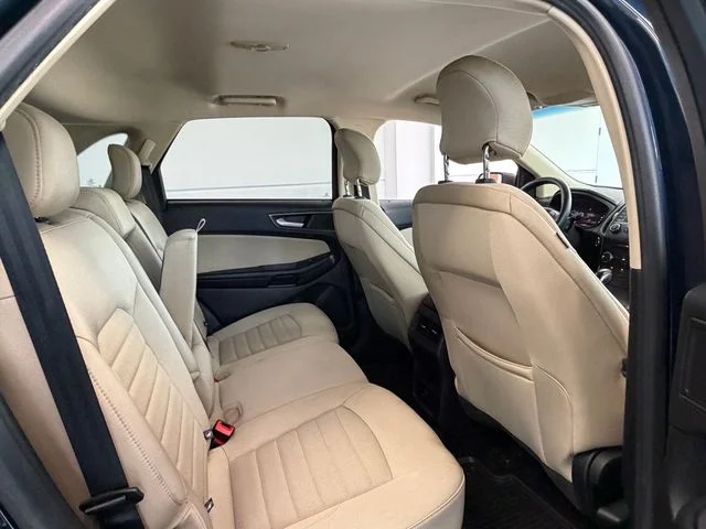 Used 2017 Blue Ford SE image 14