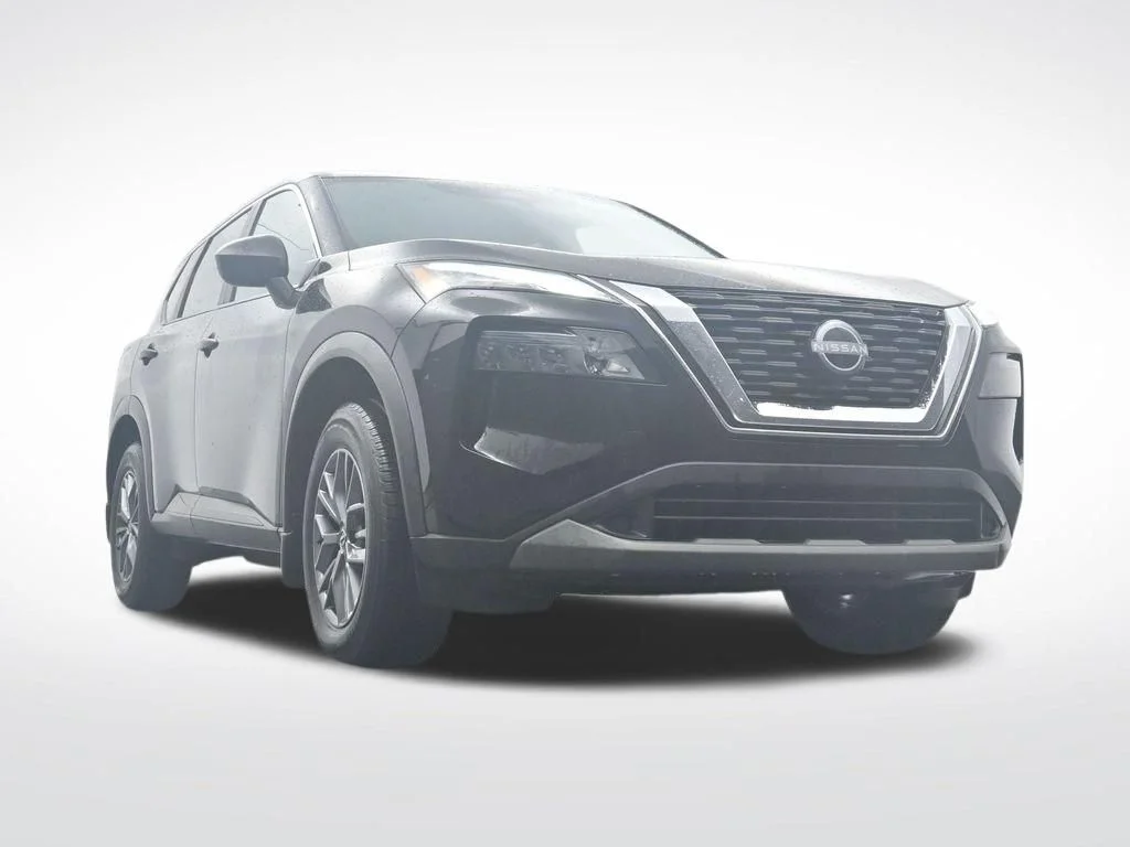 Used 2023 Black Nissan S image 31
