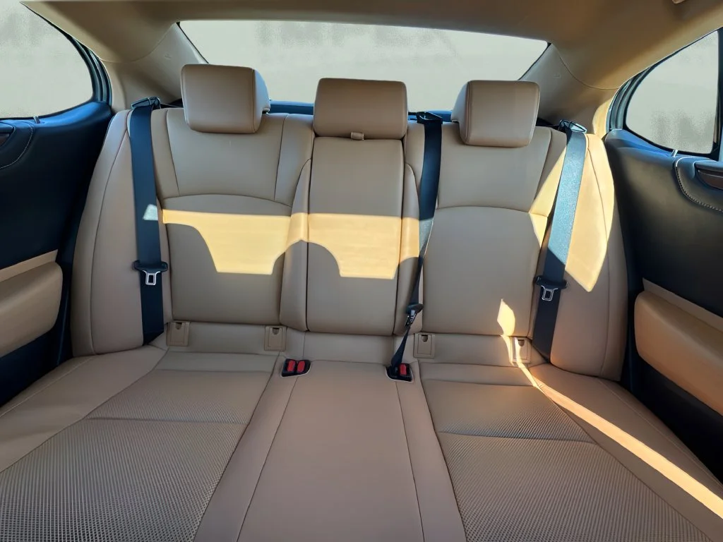 Used 2022 Red Lexus 300h image 12