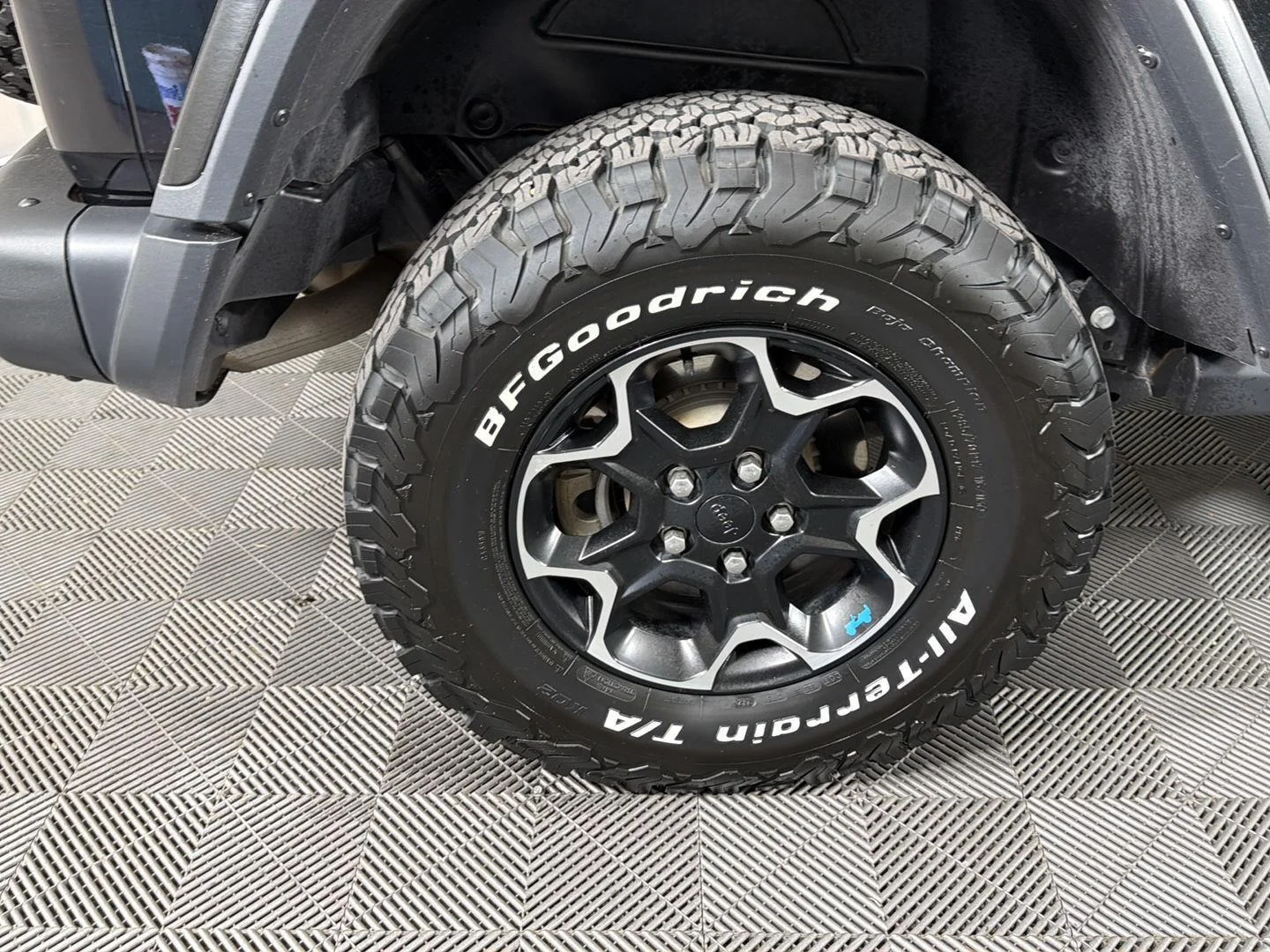 Used 2023 Black Clearcoat Jeep Rubicon image 17