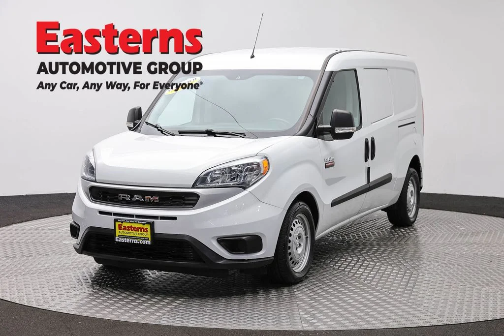 Used 2022 White Ram Base image 1