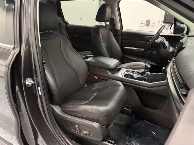 Used 2025  Kia SX image 41