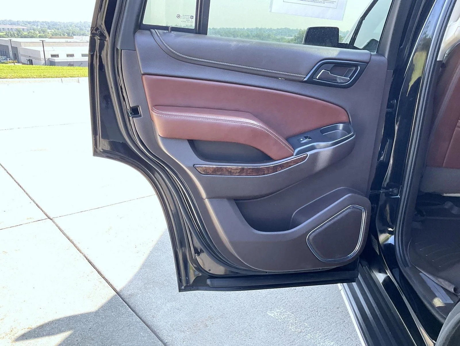 Used 2018 Black Chevrolet Premier image 18