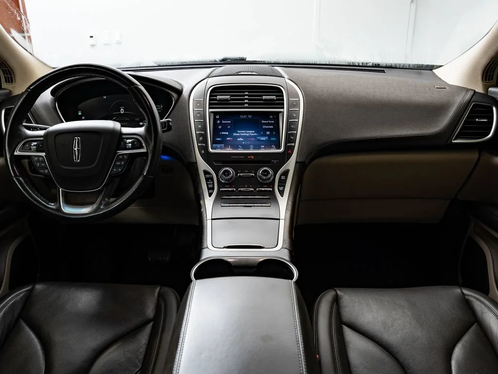 Used 2020 Pristine White Lincoln Reserve image 35