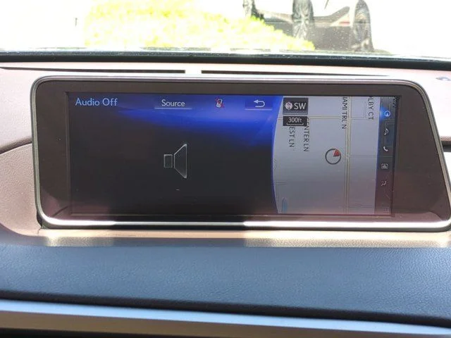 Used 2018 Blue Lexus 350L image 16