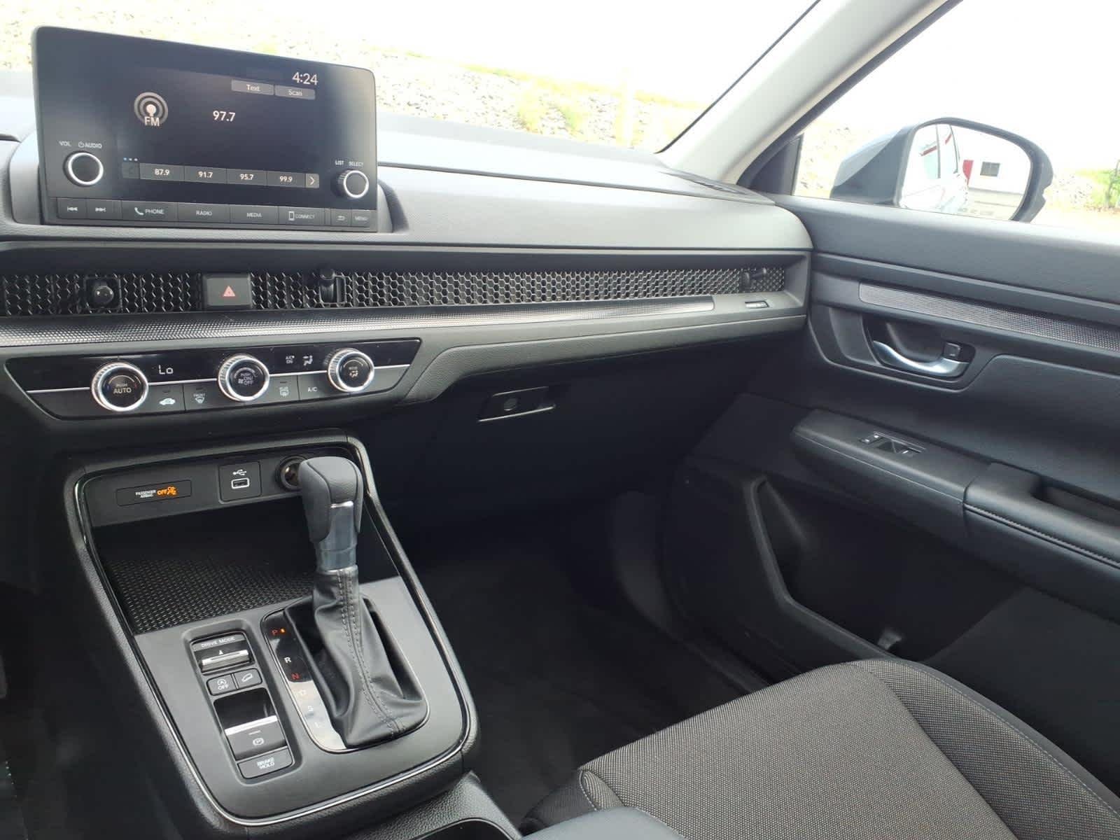 2024 Honda CR-V LX - Photo 15