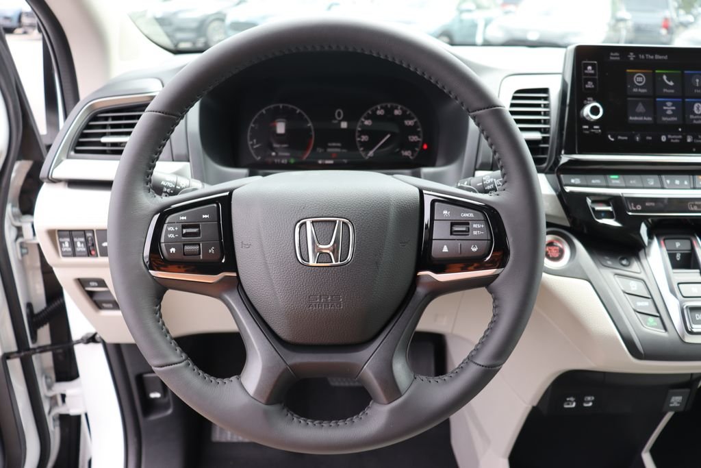 New 2026 Platinum White Pearl Honda EX-L image 33