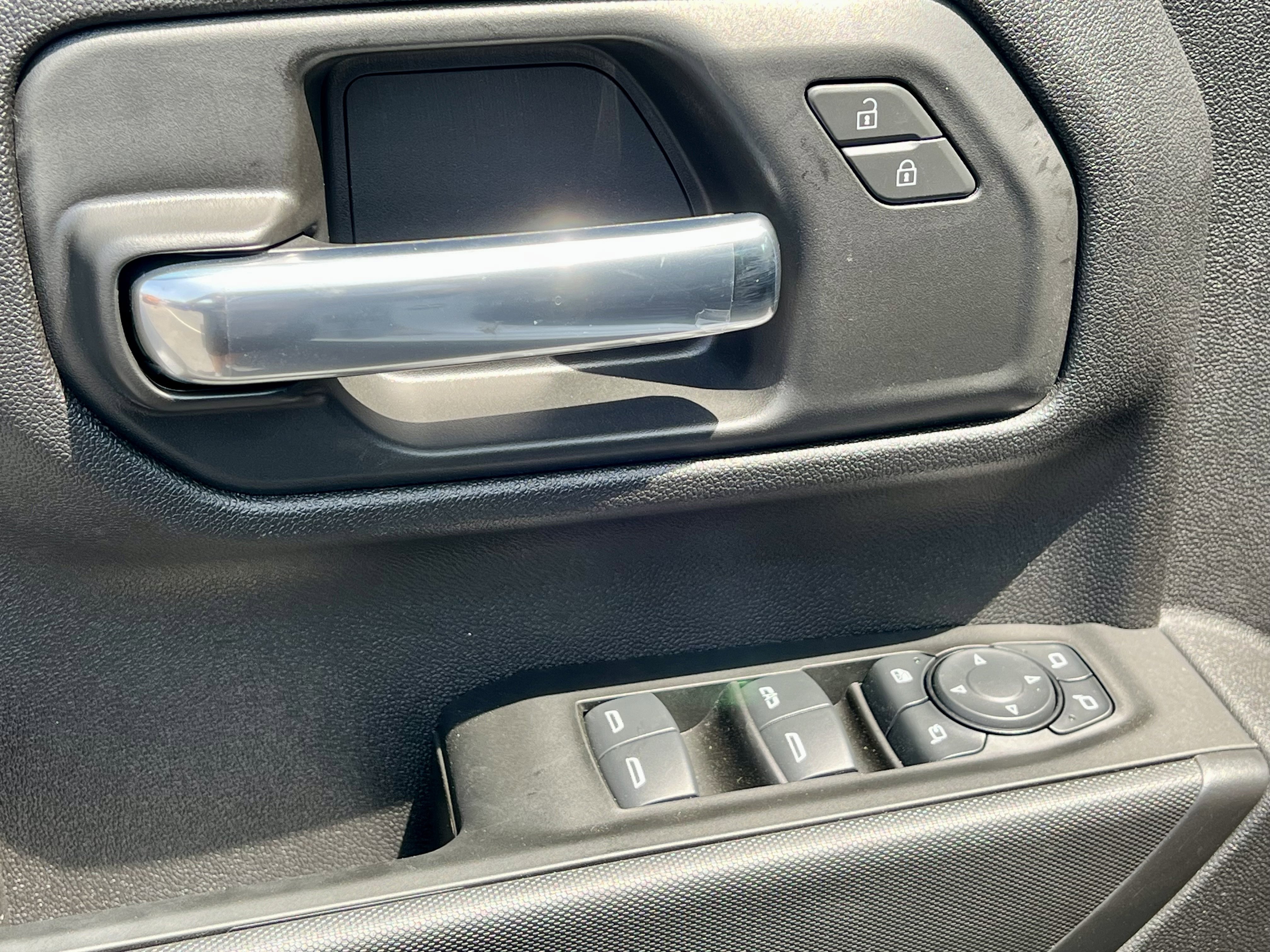 2025 GMC Sierra 2500HD Pro - Photo 9