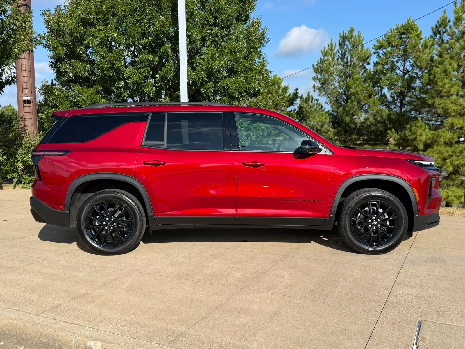 Used 2025 Radiant Red Tintcoat Chevrolet LT image 7
