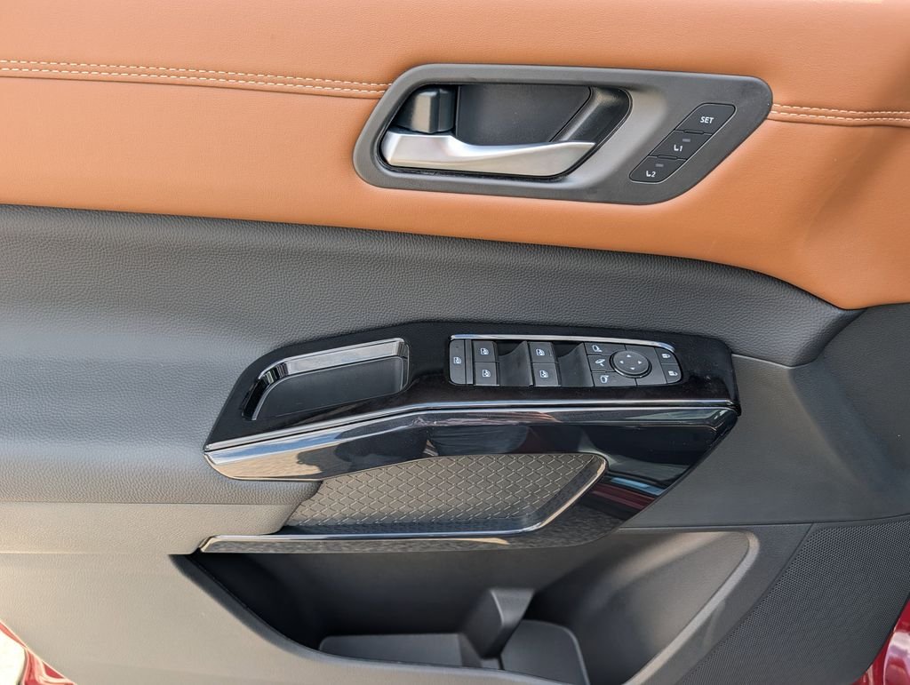 New 2026 Scarlet Ember Tintcoat Nissan Platinum image 14