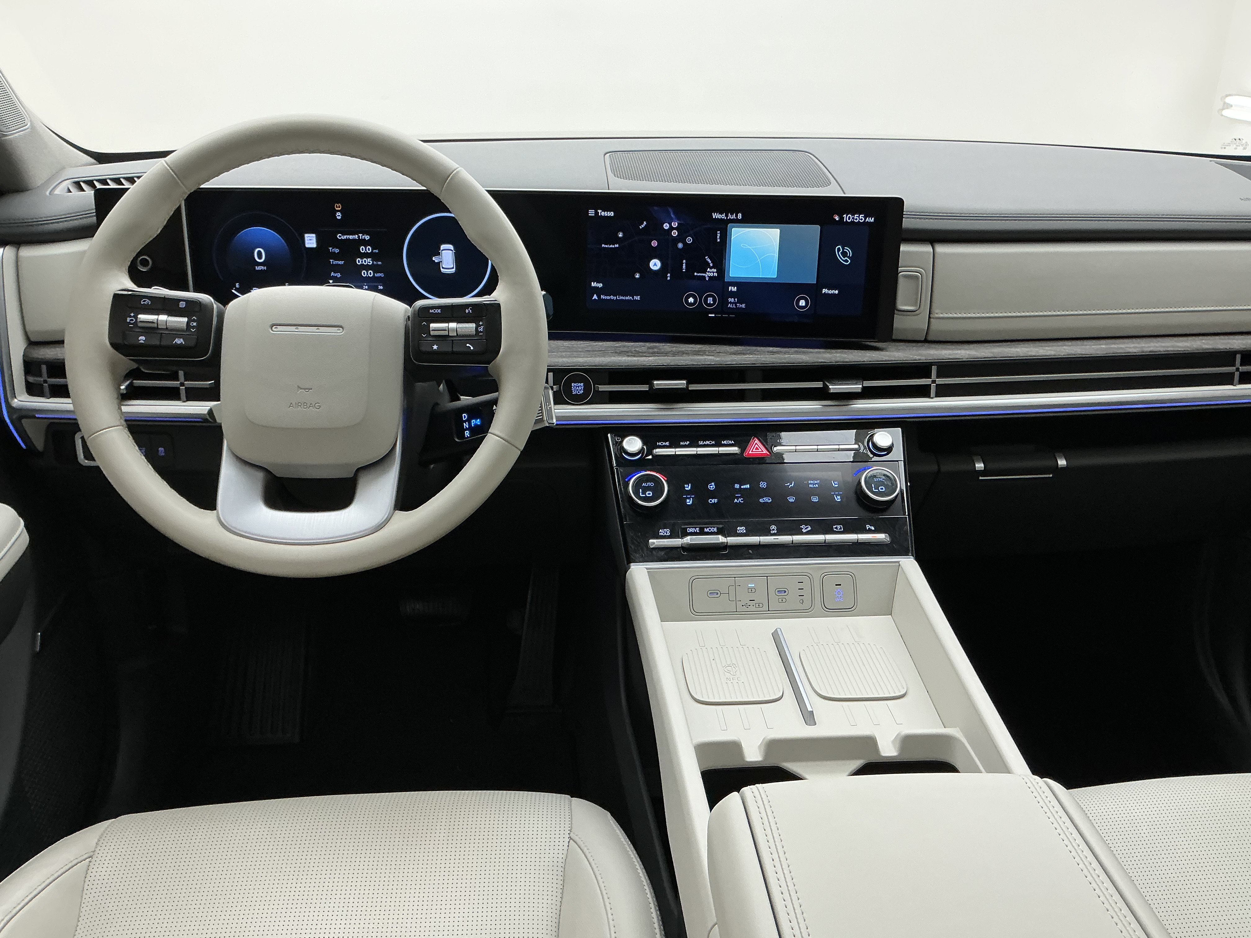 Used 2024 Phantom Black Hyundai Limited image 20