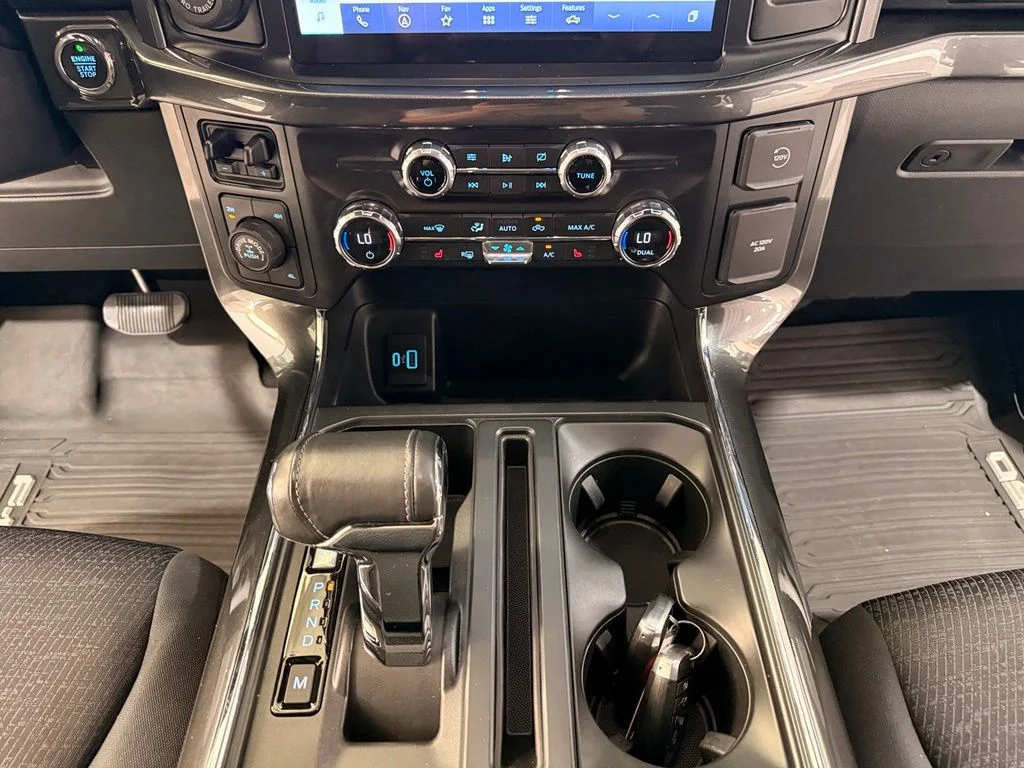 Used 2021 White Ford XLT image 22
