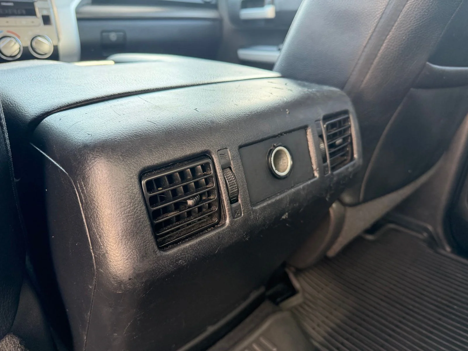 Used 2020 White Toyota SR5 image 17