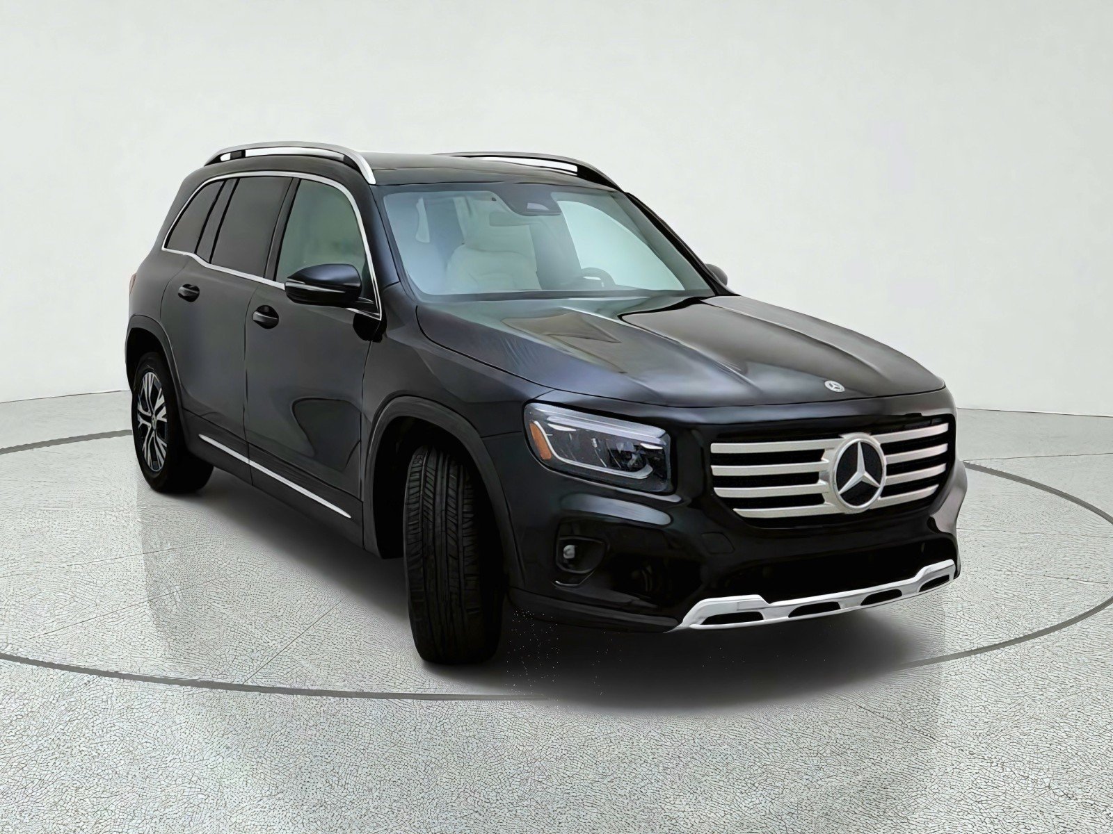 Certified Used 2026 Night Black Mercedes-Benz GLB 250 image 4