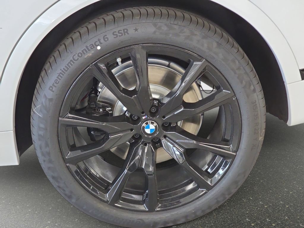 New 2026 Mineral White Metallic BMW xDrive40i image 19