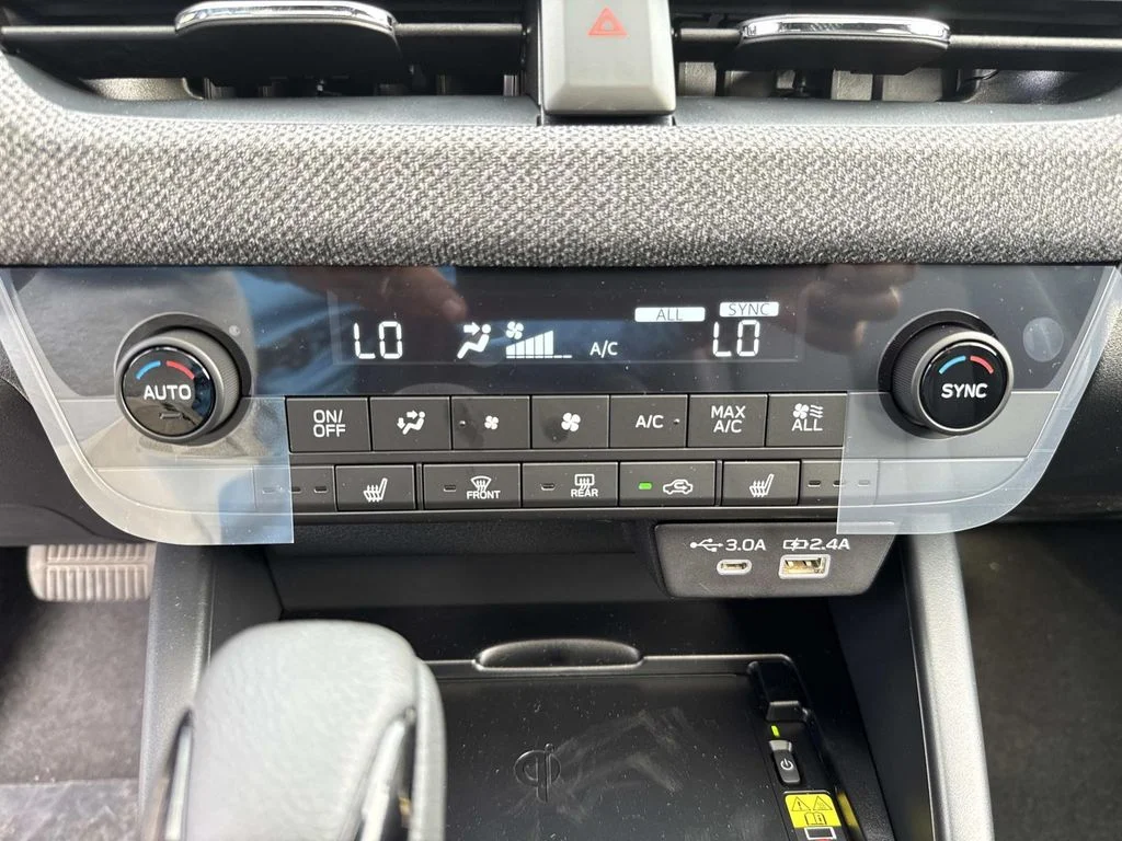 New 2026 CRYSTAL WHITE PEARL Subaru Premium image 29