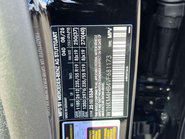 New 2027 Black Mercedes-Benz GLC 300 image 36