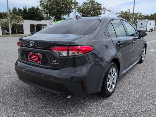 Certified Used 2025  Toyota LE image 4