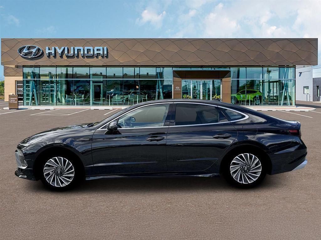 New 2026 Black Hyundai Limited image 3